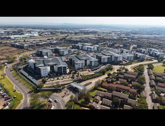 430M² OFFICE TO LET IN ECO PARK ESTATE